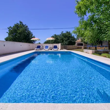 Taki With Private Pool Near Rovinj