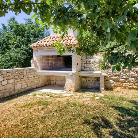 Taki With Private Pool Near Rovinj *