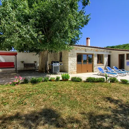 펜션 Taki With Private Pool Near Rovinj 칸파나르