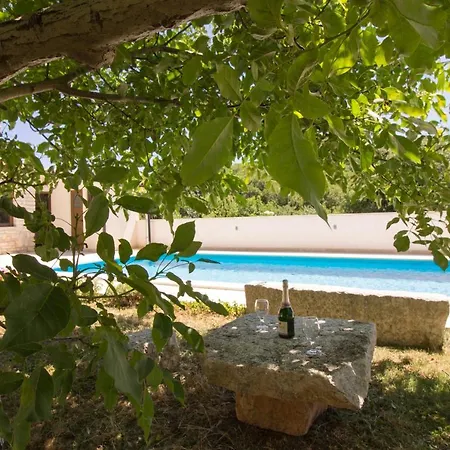 Taki With Private Pool Near Rovinj 度假居